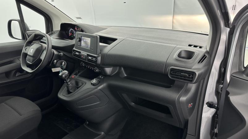 Vente en ligne Peugeot Partner Fourgon Partner M 650 1.5 BlueHDi 130ch 4WD by DANGEL au prix de 37 380 €