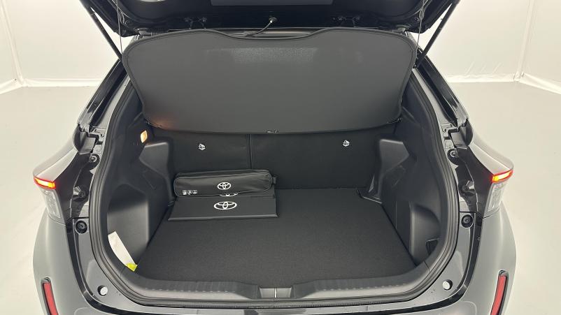 Vente en ligne Toyota Yaris Cross Yaris cross 1.5 Hybride 130h Design e-CVT au prix de 28 010 €