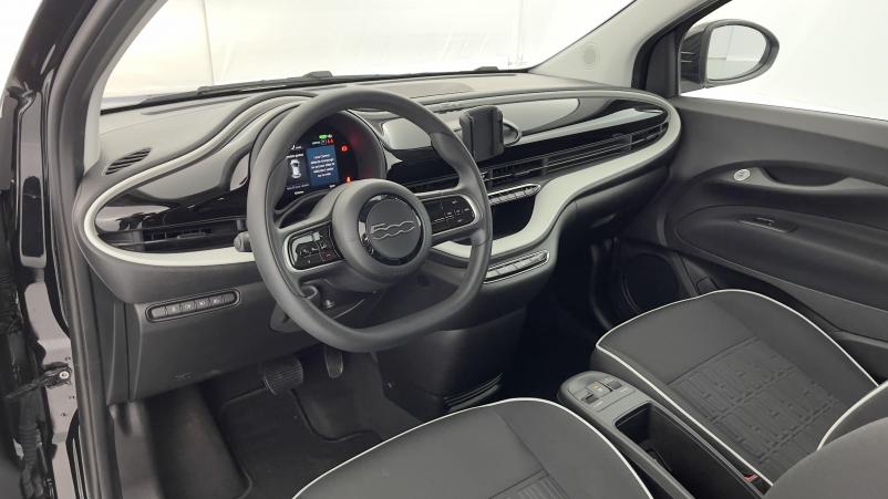 Vente en ligne Fiat 500 500e 23.8kWh Action 95ch au prix de 13 700 €