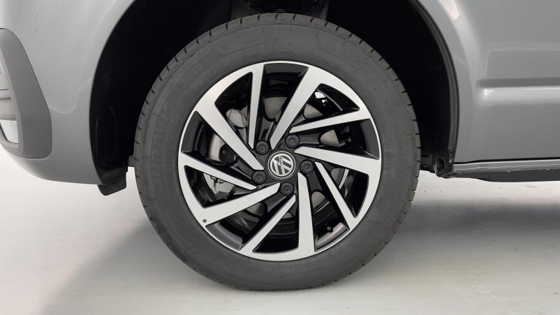 Vente en ligne Volkswagen Transporter Transporter T6.1 PROCAB L1 2.0 TDI 150ch Business Plus DSG7 au prix de 56 100 €