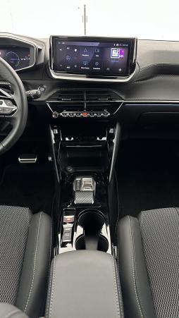 Vente en ligne Peugeot 2008 2008 II 1.2 Hybrid 145 e-DCS6 GT au prix de 28 800 €