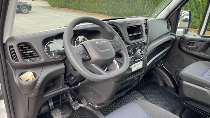 Vente en ligne Iveco Daily Daily 35S14H 3450 2.3 136ch Nacelle Palfinger P200A-R au prix de 85 380 €