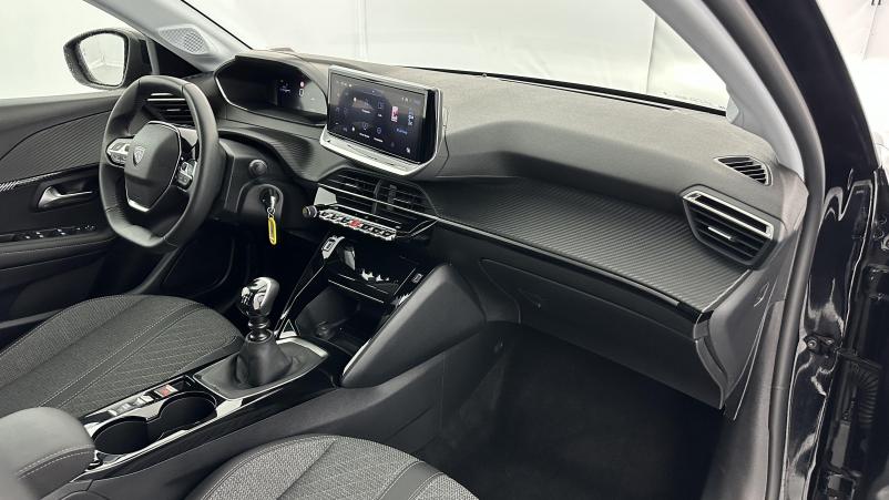 Vente en ligne Peugeot 208 208 1.2 Puretech 100ch Allure au prix de 17 400 €