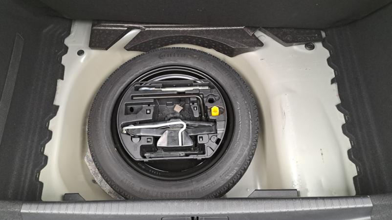 Vente en ligne Peugeot 208  1.2 PureTech S&S 100ch Automatique/8 Gt line au prix de 14 820 €