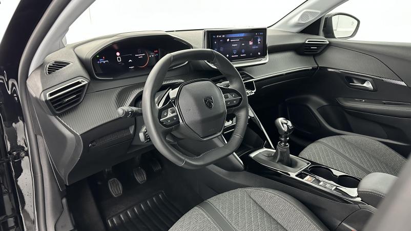 Vente en ligne Peugeot 208 208 1.2 Puretech 100ch Allure au prix de 17 400 €