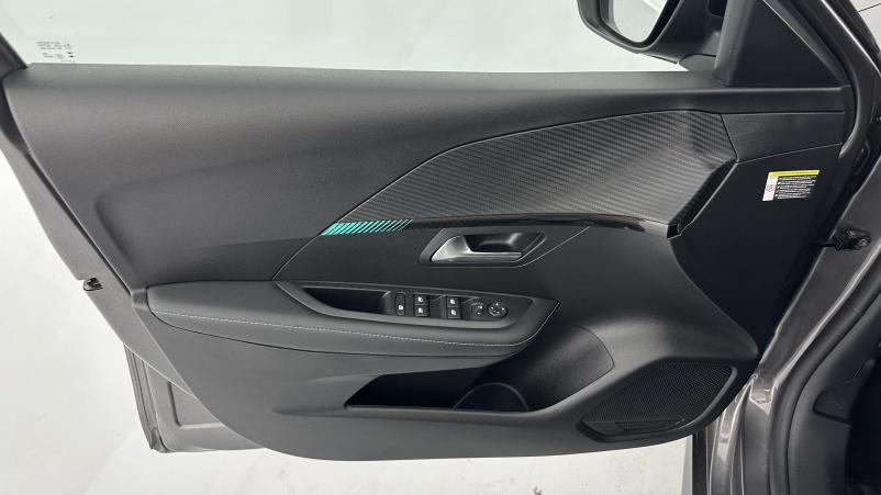 Vente en ligne Peugeot 208 208 1.2 Puretech 100ch Allure Pack au prix de 17 510 €