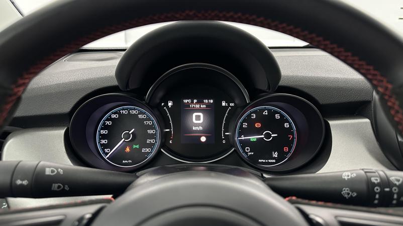 Vente en ligne Fiat 500X 500x 1.5 FireFly 130ch Hybrid Sport DCT7 au prix de 21 410 €