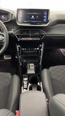 Vente en ligne Peugeot 2008 2008 II 1.2 PureTech 130ch GT EAT8 au prix de 30 410 €