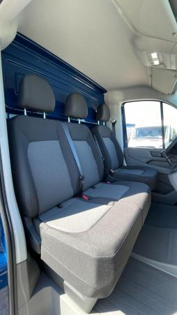 Vente en ligne Volkswagen Crafter Crafter CC L4 35 2.0 TDI 140ch Business Benne et Coffre JPM au prix de 39 540 €