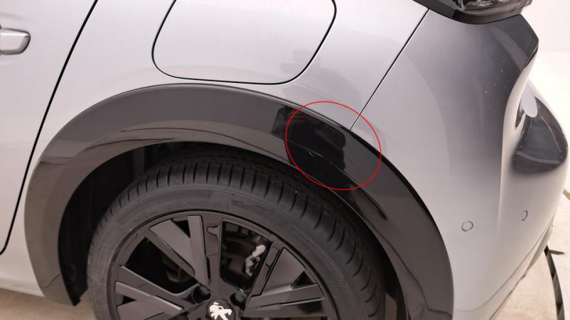 Vente en ligne Peugeot 208  1.2 PureTech S&S 100ch Automatique/8 Gt line au prix de 14 820 €