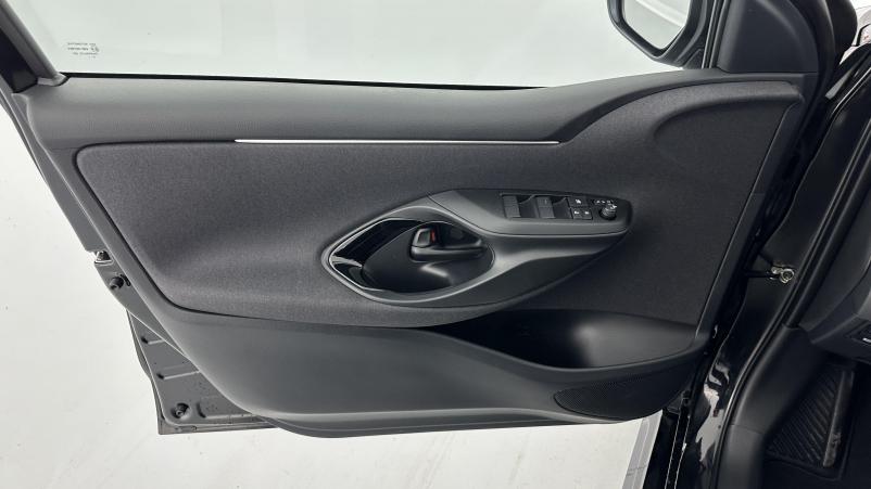 Vente en ligne Toyota Yaris Yaris Hybride 116h Design e-CVT au prix de 26 000 €