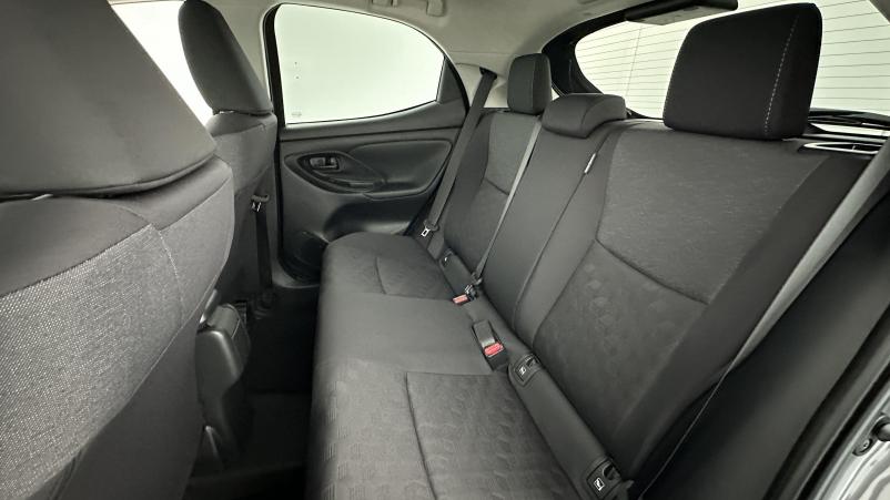 Vente en ligne Toyota Yaris Yaris Hybride 116h Design e-CVT au prix de 25 700 €