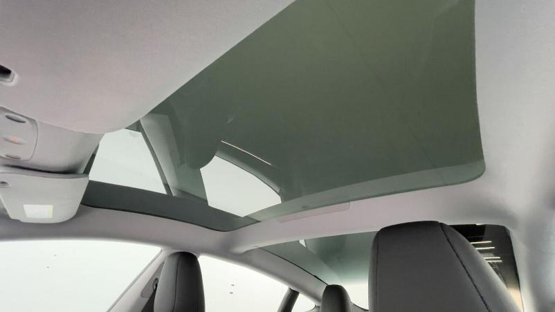 Vente en ligne Tesla Model 3 Model 3 II Standard Propulsion (513km) au prix de 43 400 €