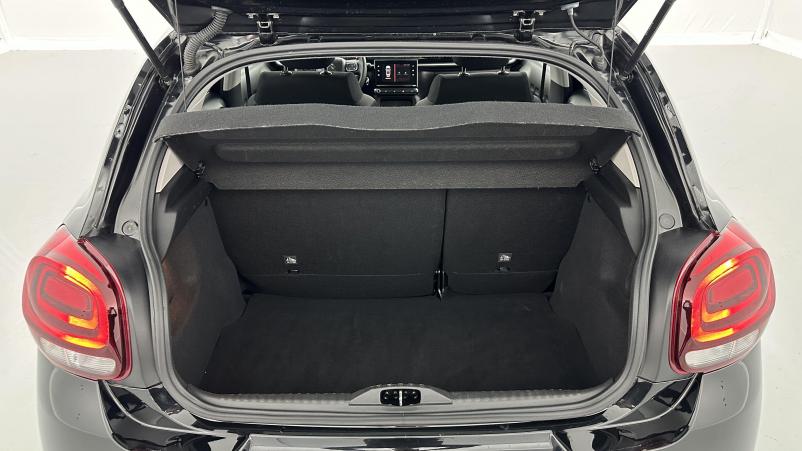 Vente en ligne Citroën C3 C3 III 1.2 PureTech 110ch Max au prix de 16 010 €