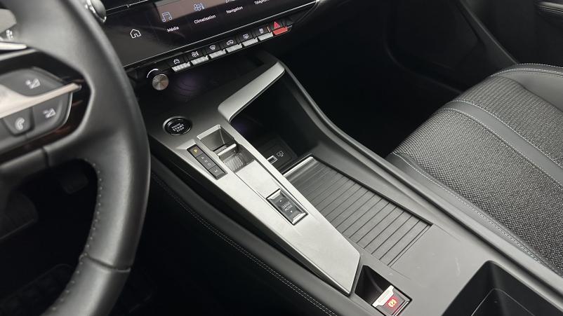 Vente en ligne Peugeot 308 308 1.2 PureTech 130ch Allure EAT8 au prix de 23 400 €
