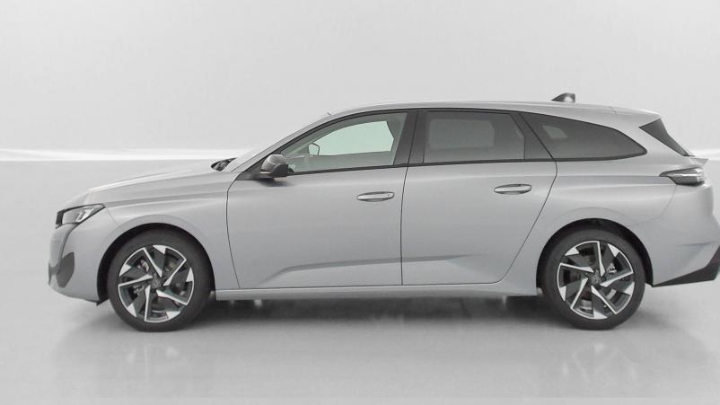 Vente en ligne Peugeot 308 SW 308 sw 1.2 Hybrid 136 Allure e-DCS6 au prix de 30 000 €