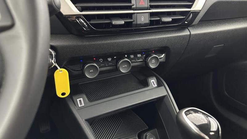 Vente en ligne Citroën C4 C4 1.2 PureTech 130ch Feel Pack au prix de 20 000 €