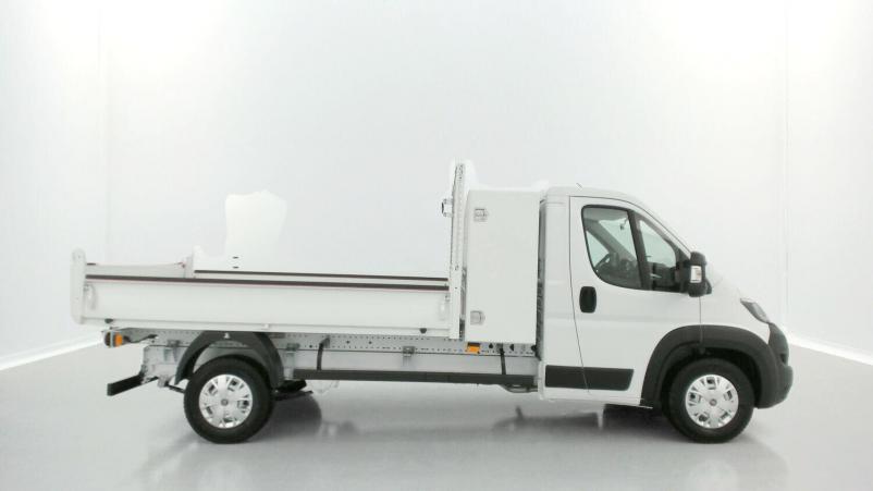 Vente en ligne Fiat Ducato Fourgon Ducato cc 3.5 L 2.2 H3-Power 180ch Maxi Benne Acier + Coffre JPM au prix de 40 500 €