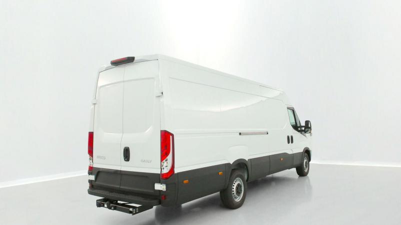Vente en ligne Iveco Daily Daily III 35S18HA8 4100 3.0 180ch 16m³ au prix de 53 580 €