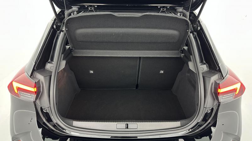 Vente en ligne Opel Corsa Corsa 1.2 Turbo 100ch GS au prix de 16 010 €