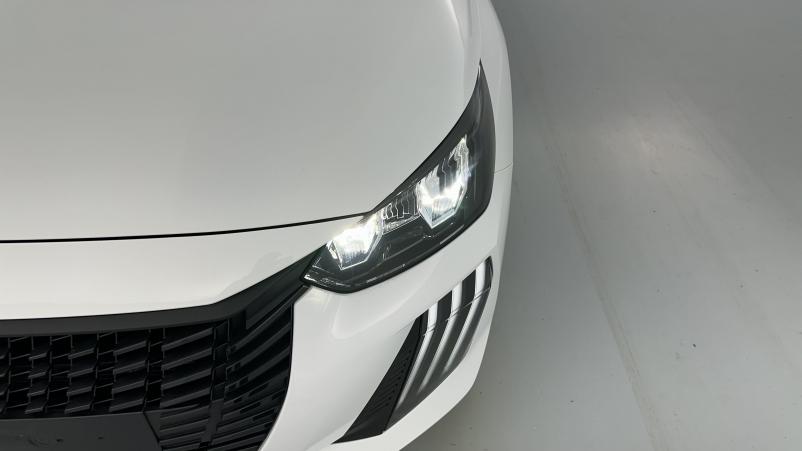 Vente en ligne Peugeot 208 208 II(2) 1.2 Hybrid 100ch Style e-DCS6 au prix de 21 710 €