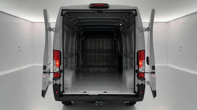 Vente en ligne Fiat Ducato Fourgon Ducato III LH2 3.5 Maxi 180ch H3-Power BVA8 au prix de 42 540 €
