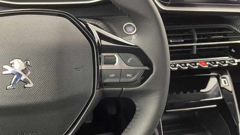 Vente en ligne Peugeot 208 208 II 1.2 PureTech 100ch Allure Pack au prix de 16 500 €