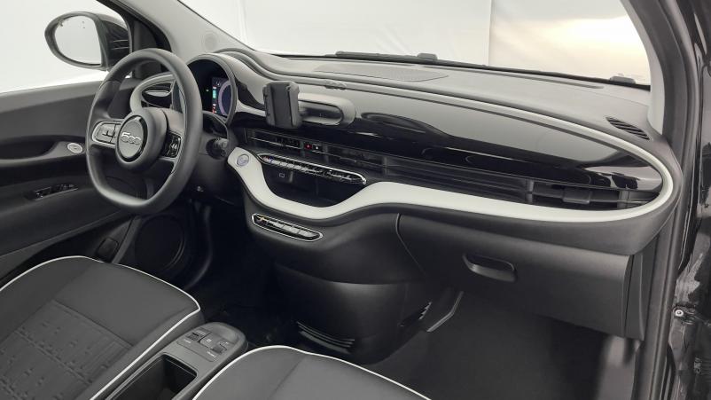 Vente en ligne Fiat 500 500e 23.8kWh Action 95ch au prix de 13 700 €
