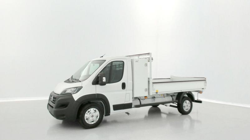 Vente en ligne Fiat Ducato Fourgon Ducato cc 3.5 L 2.2 H3-Power 180ch Maxi Benne Acier + Coffre JPM au prix de 40 500 €