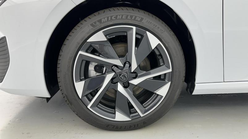 Vente en ligne Peugeot 308 308 III 1.5 BlueHDi 130ch Allure EAT8 au prix de 27 410 €