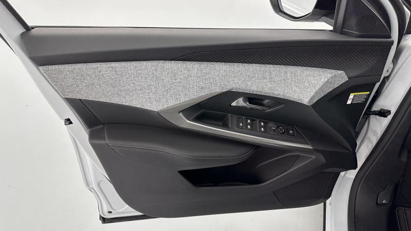 Vente en ligne Peugeot 5008 5008 III 1.2 Hybrid 136ch Allure e-DCS6 au prix de 35 400 €