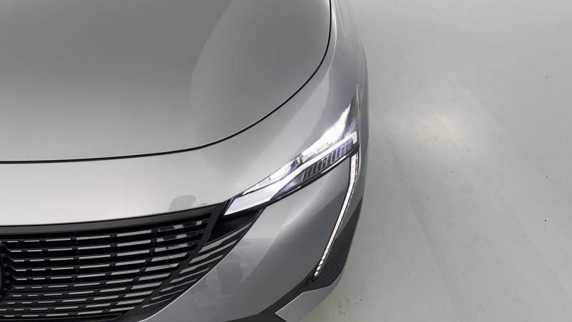 Vente en ligne Peugeot 308 SW 308 sw 1.2 Hybrid 136 Allure e-DCS6 au prix de 30 000 €