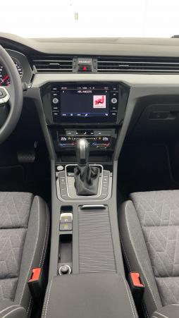 Vente en ligne Volkswagen Passat SW Passat sw VIII 1.5 TSI ACT 150ch Life Plus DSG7 au prix de 33 200 €