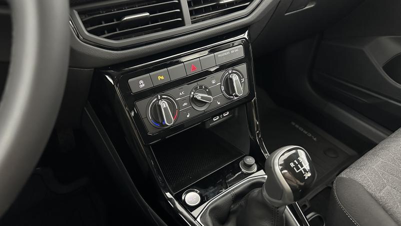 Vente en ligne Volkswagen T-Cross T-cross 1.0 TSI 95ch Life au prix de 24 900 €