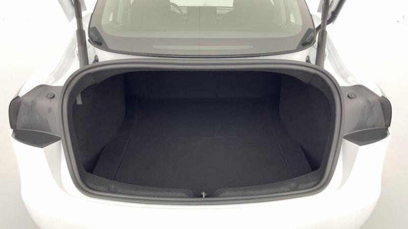 Vente en ligne Tesla Model 3 Model 3 II Standard Propulsion (513km) au prix de 43 400 €
