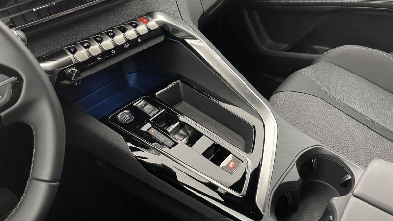 Vente en ligne Peugeot 5008 5008 III 1.5 BlueHDi 130ch Allure Pack EAT8 au prix de 39 500 €