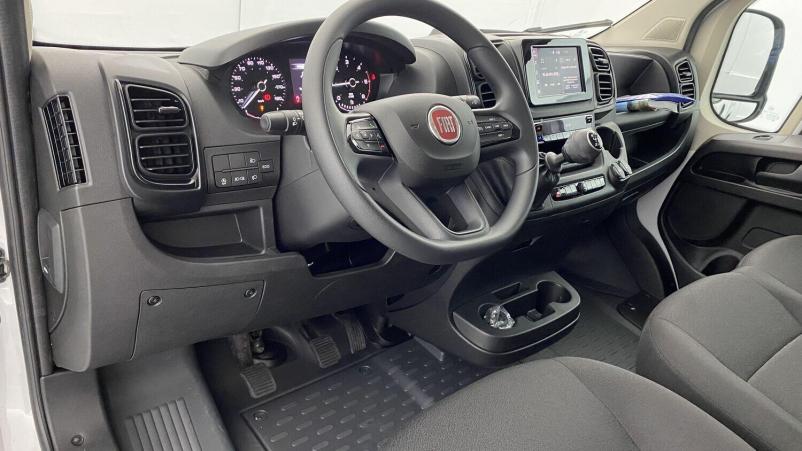 Vente en ligne Fiat Ducato Fourgon Ducato cc 3.5 L 2.2 H3-Power 180ch Maxi Benne Acier + Coffre JPM au prix de 40 500 €