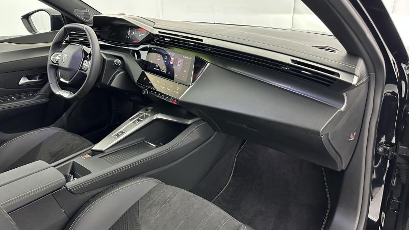 Vente en ligne Peugeot 408 408 1.2 PureTech 130ch GT EAT8 au prix de 28 400 €