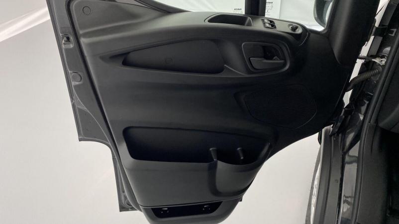 Vente en ligne Iveco Daily Daily 35S16A8 4100 2.3 156ch 16m³ Hi-Matic au prix de 49 260 €