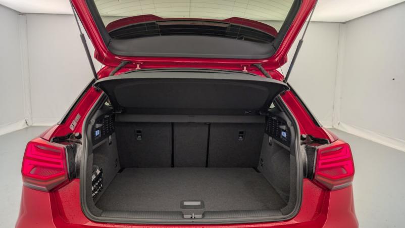 Vente en ligne Audi Q2 35 TFSI COD 150 S tronic 7 S Line au prix de 28 500 €