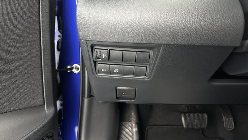 Vente en ligne Toyota Yaris Yaris Hybride 116h Design e-CVT au prix de 26 000 €