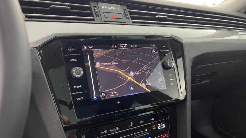 Vente en ligne Volkswagen Passat SW Passat sw VIII 1.5 TSI ACT 150ch Life Plus DSG7 au prix de 33 200 €