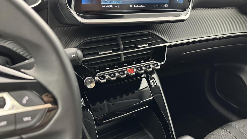 Vente en ligne Peugeot 208 208 1.2 Puretech 100ch Allure Pack au prix de 17 000 €