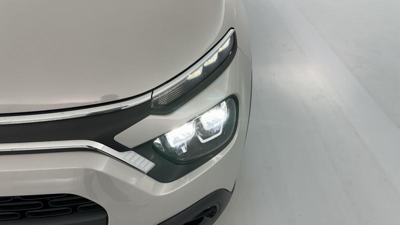 Vente en ligne Citroën C3 C3 III 1.2 PureTech 83ch Shine au prix de 12 000 €