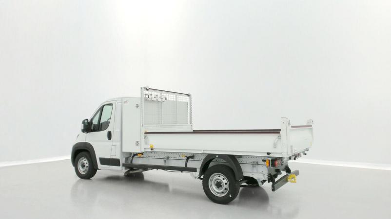 Vente en ligne Fiat Ducato Fourgon Ducato cc 3.5 L 2.2 H3-Power 140ch Maxi Benne Acier + Coffre JPM au prix de 40 500 €