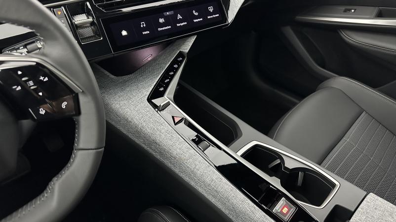Vente en ligne Peugeot 5008 5008 III 1.2 Hybrid 136ch Allure e-DCS6 au prix de 35 400 €