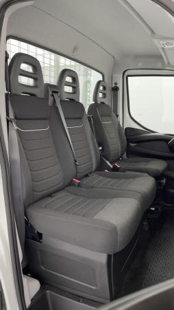 Vente en ligne Iveco Daily Daily III 35C16H 3450 3.0 160ch Ampliroll au prix de 68 630 €