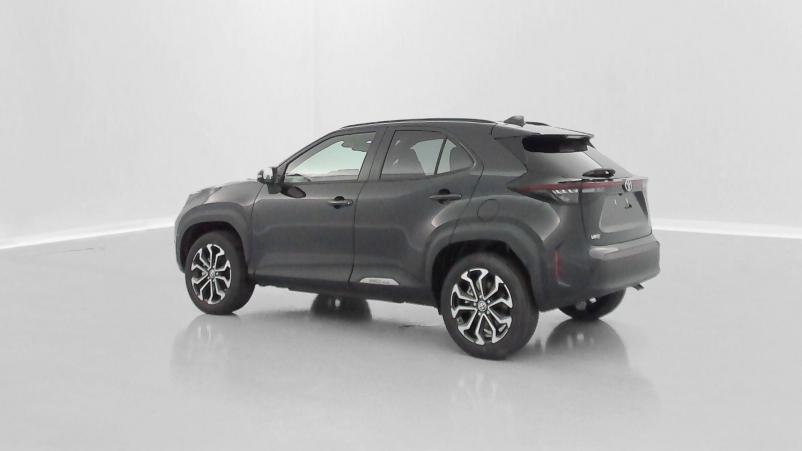 Vente en ligne Toyota Yaris Cross Yaris cross 1.5 Hybride 130h Design e-CVT au prix de 28 010 €