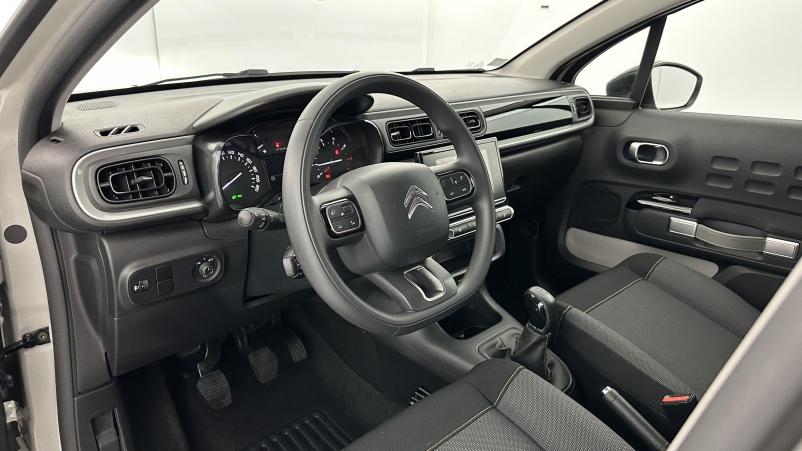 Vente en ligne Citroën C3 C3 III 1.2 PureTech 83ch Shine au prix de 12 000 €