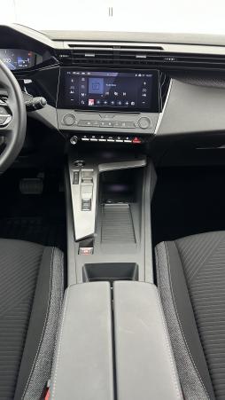 Vente en ligne Peugeot 308 308 III 1.2 Puretech 130ch Active Pack EAT8 au prix de 22 400 €